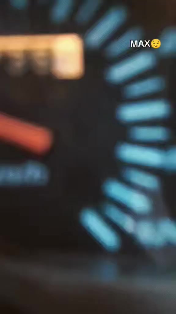 السلام عليكم دراجه ماكس عدله للبيع الدراجه صارله شهرين من نازله من الحاويه ما متعوبه مكينتها ناعمه بيها كلجات رياضي وصالنصه رياضي FM والباقي كله بلاد احلى من الصور السعر خاص ***********
