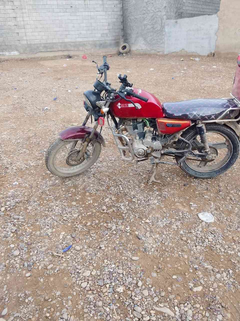 موطور MZ محرك 150 موديل 2020
نضيف مكينه خرسه مامفتوحه عوزه باتري سعر 500
***********
