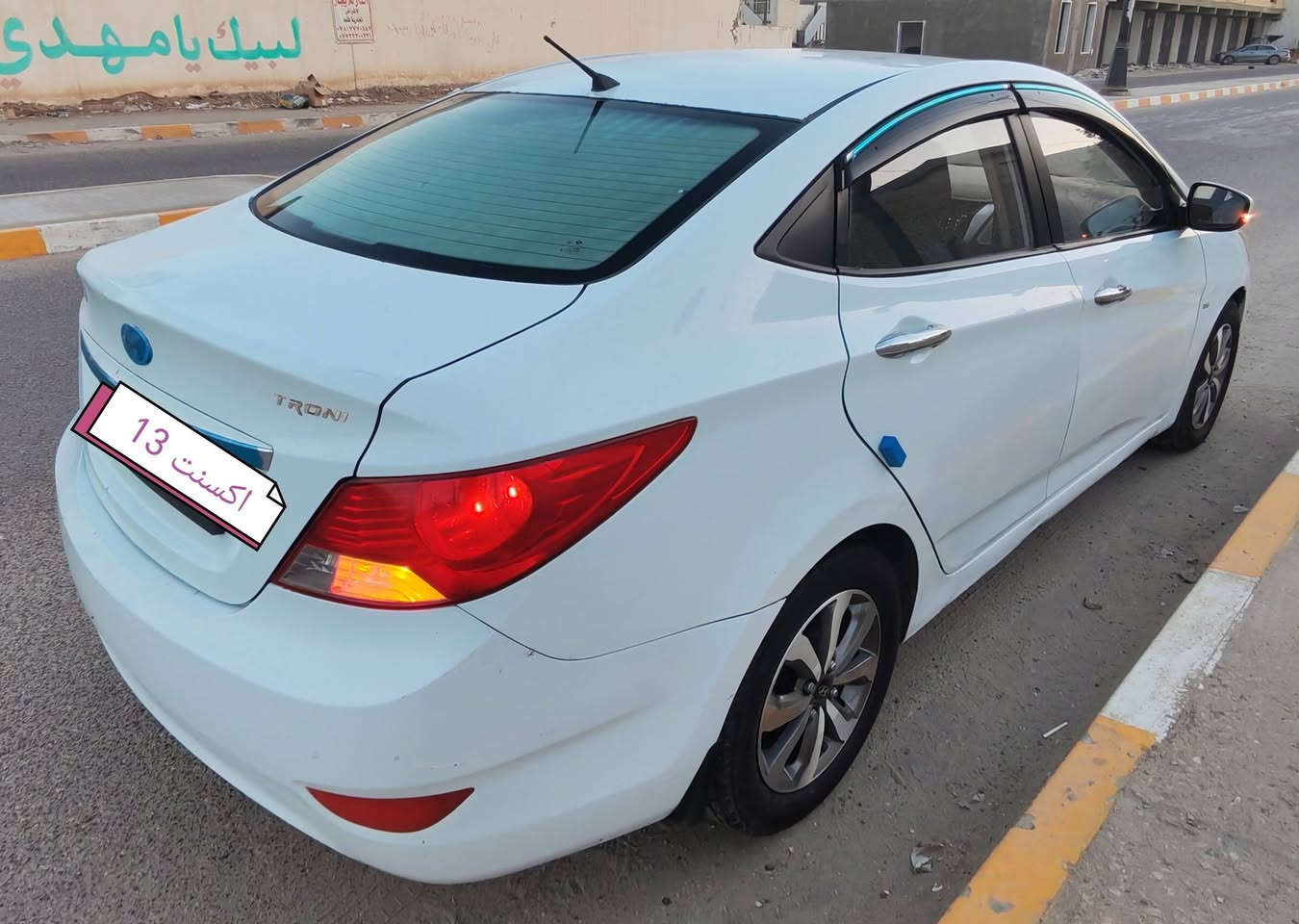السلام عليكم
ىسياره للبيع النوع/ هونداي اكسنت 
الوارد /خليجي موديل (13) 
نوع المحرك / دوش (1600) مكفول
نوع الكير / AT  مكفول
حالة التبريد جاهز  وجيده
مستوى الحداديه 75℅
الضرر / تبديل جاملغ امامي وصبغ داير الجاملغ الخلفي والباب الخلفي صبغ خفيف بدون دواخل 
السياره جاهزه بدون نقص
المواصفات / ويل كب كروم، اشاير بالمري، شاشة، تحكم ستيرن لايت زنون ثلجي،،،  سنويه جديده لسنة 2031 ، هزه جديده، راعي السياره بالناصريه طالب تحويل مباشر
السعر / #85$ قابل للتفاوض
العنوان / ذي قار / الناصرية /مجمع تينا السكني ، ملاحظه السياره بيع فقط و شرط التحويل
للاستفسار الاتصال على الرقم ***********
يتوفر واتساب
