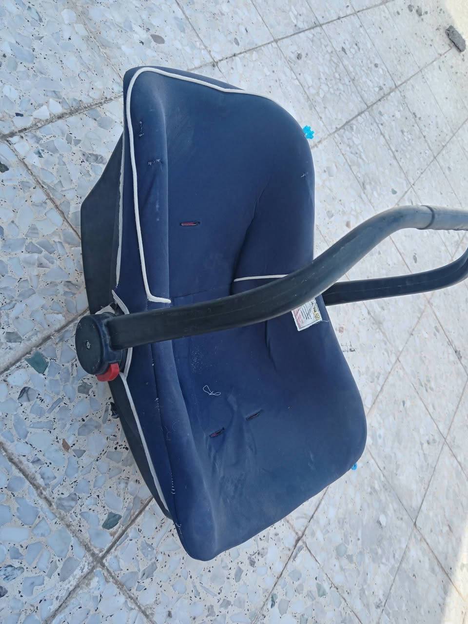 للبيع نضاف حيل الهزازات ثنينهم ٢٠ والميز ٤٠ نضيف حيل بس متروك


**إذا كنت صاحب هذا الإعلان وتريد حذفه لأي سبب، رجاءا أرسل رسالة إلى الدعم الفني**