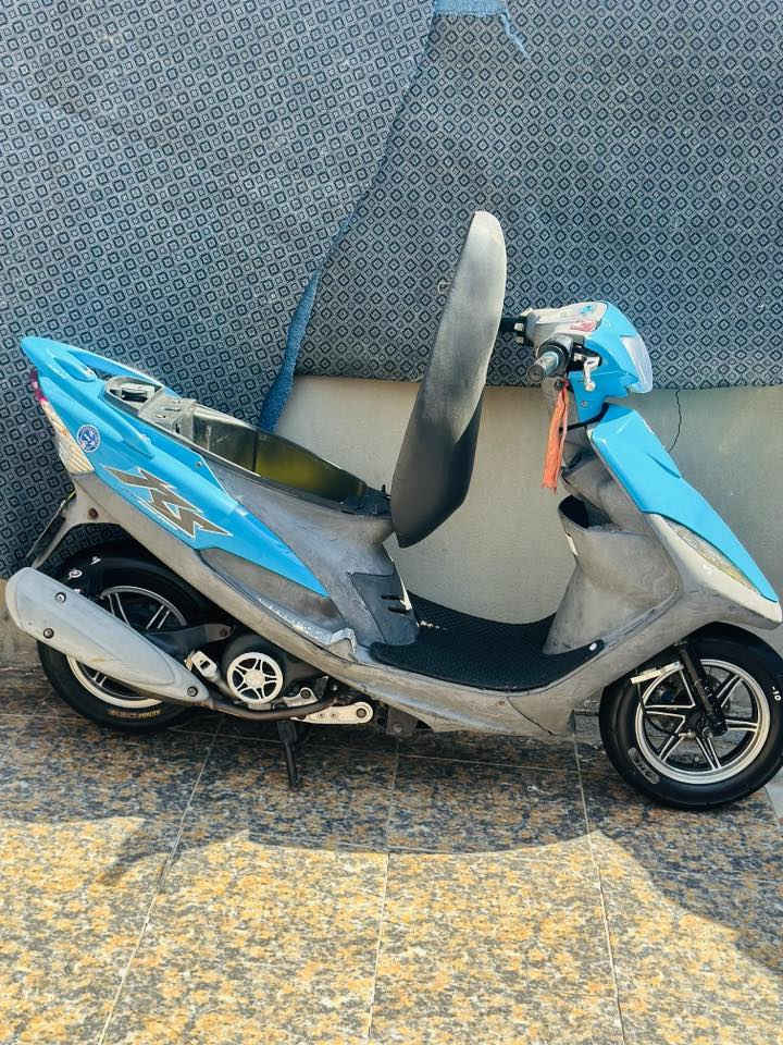 يابة هاي الحلو للبيع بدون تزويد تشتري بلادية برغي تزويد مابيهة السعر خاص وبخدمت الشراي ولحد يتعبني لئن تعبان عليهة كلش كلش 🥱***********
