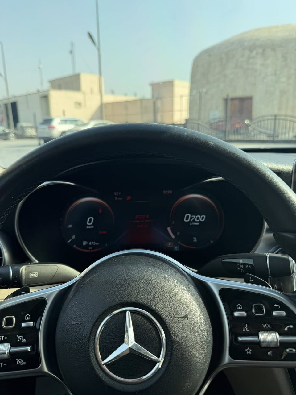 السلام عليكم
للبيع مارسيدس C300 
وارد امريكا 
موديل 2021
رقم اربيل باسمي 
ماشيه 64 الف كيلو متر 
الموصفات 
 1- حساس امامي خلفي 
2- رادار  تحديد مسار مانع تصادم 
3- 4 كامرات 360*
4- هاند بريك كهرباء 
5- شاشه دجتل 
6- فتحه سقف
7-  داخل اوف وايت
8- سستم صوت بروميستر
9- جنطه كهرباء
10- كشنات تدفئه
11- سياره مغلفه بي بي اف 
وبعد موصفات مارسدس معروفه
حادث السياره مرفق بصور 
نص بنيد صبغ  مع جاملغ امامي سونار مرفق 
ايرباك سستم صفر مسج تخم تاير جديد 
السعر 260ورقه بيه مجال 
مكان سياره بغداد الاعظميه 
الهاتف ***********
