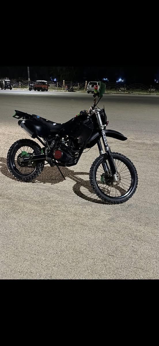 كاوسكي للبيع محور مكينة دايوان 
صالنصة رياضي 
عنوان واسط قضاء الحي 
***********

‭0782 947 2894‬
