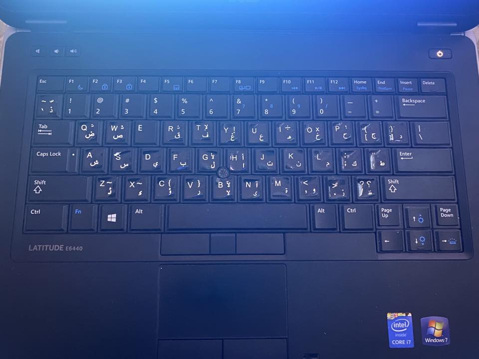 السلام عليكم 
لابتوب Dell 
مرتبة وشغاله موصفاتها بالصور كل شي موضح 
يرادلها تنشيط وندوز وحته ذا ما تنشطه شغاله هم 
بيها رصعات خارجية واضحة مامثره عليها 
والانترنت مالها عبر قطعه صغيره تجي بلUSB موجوده وياها والنت مالها فد شي 
بطاريه تطول فوك الساعتين وياها شاحنه و ماوس 
مراوس ب ايباد ٩ وفوك او اي تلفون شعندك اعرض 
مكاني بغداد


**إذا كنت صاحب هذا الإعلان وتريد حذفه لأي سبب، رجاءا أرسل رسالة إلى الدعم الفني**