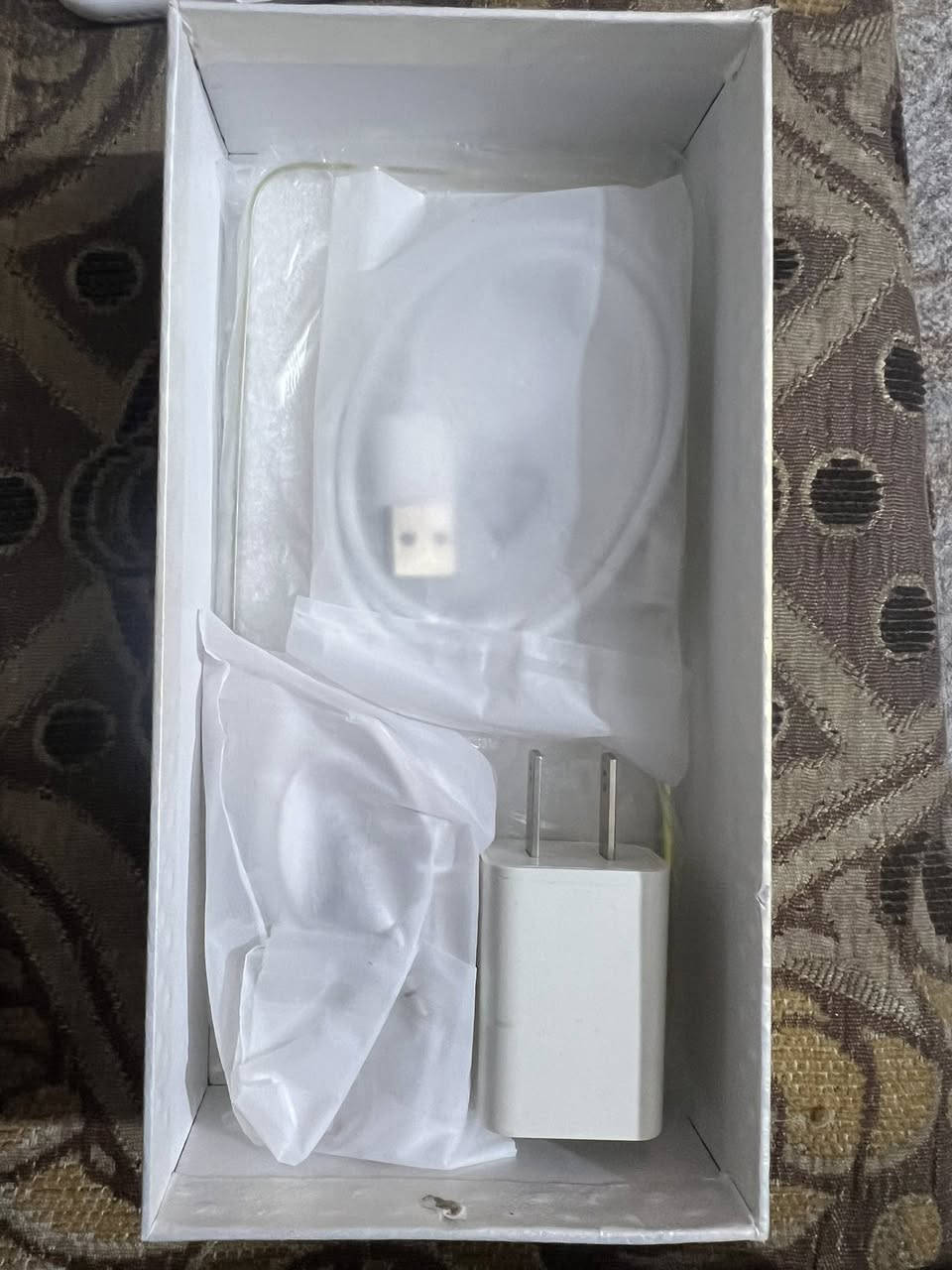 نقال
جديد غير مستخدم

مواصفاته حسب الصور

السعر / 40 

يوجد توصيل


**إذا كنت صاحب هذا الإعلان وتريد حذفه لأي سبب، رجاءا أرسل رسالة إلى الدعم الفني**