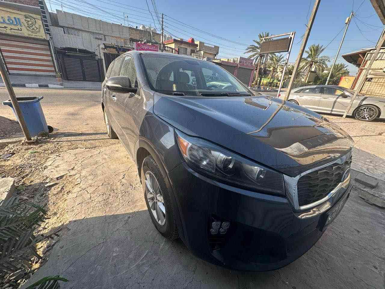 سلام عليكم 

سورنتو موديل19

حادثه خلفي جنطه بيهه صبغ

وبلعراق بابين بيهن بارد 

6سلندر

*********** بغداد, العراق
