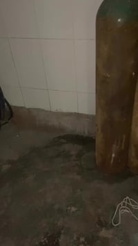 قناني اوكسجين للبيع سعر الوحده ٦٠ قفلها مكاني بغداد حي البتول اتصل ٠٧٧...