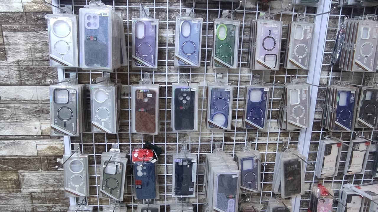 السلام عليكم
تعزيلة مال محل بسعر الجملة بقت بس الكفرات سعر الكفر ( 500دينار فقط ) للاتصال ***********
