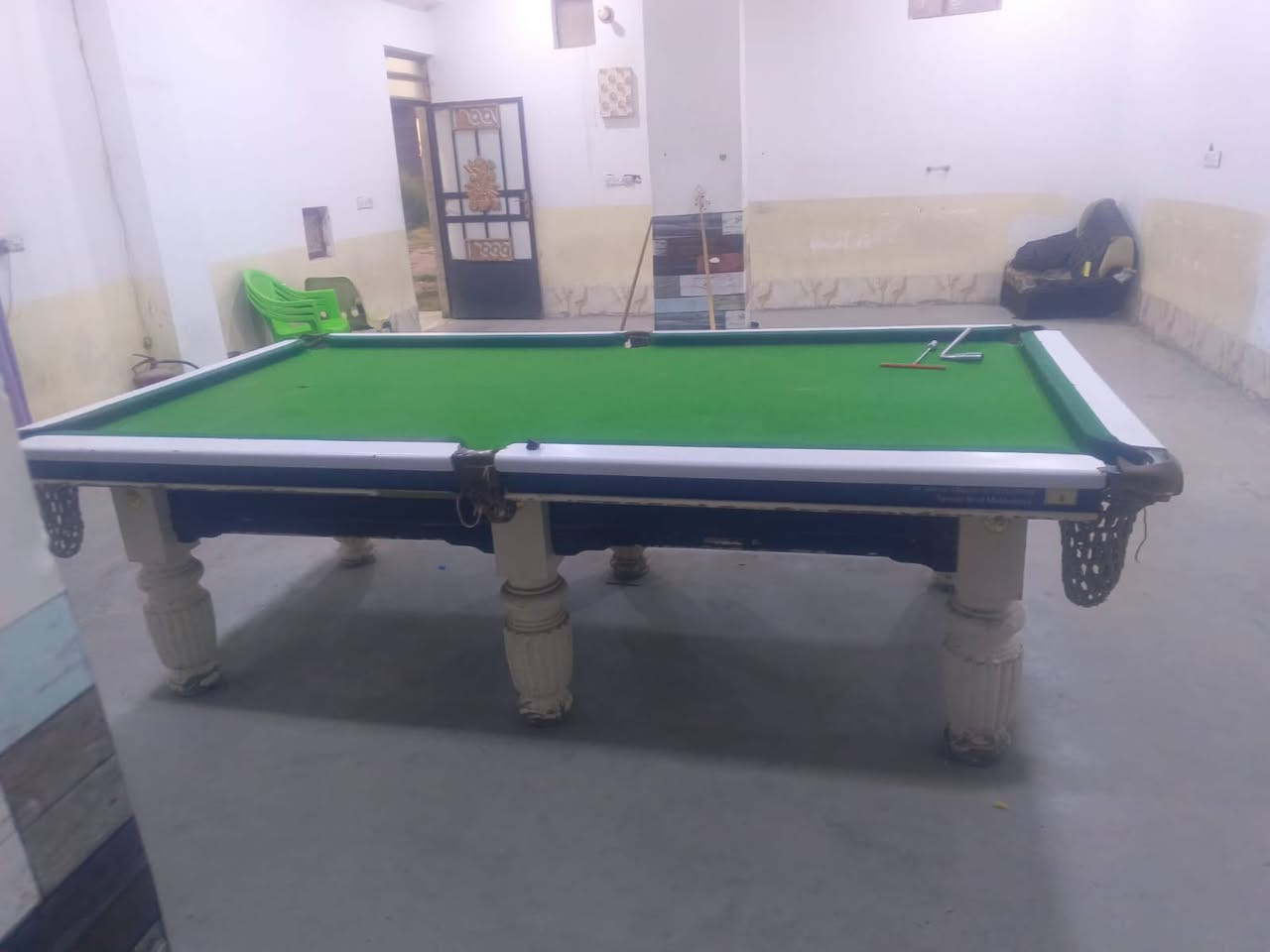 ميزين بليارد بسعر مناسب جدا *********** 
مكاني هيت
#بيع_وشراء_البليارد 🎱🔥
