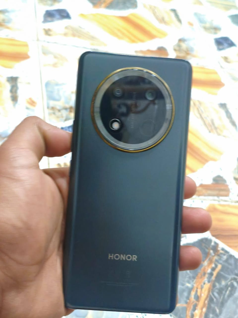 السلام عليكم موبايل للبيع هونر ذاكرتي 256 عشوائيه ثمانيه جهاز نظيف موبايل نظيف حتىريشد حتى ب 500 اريد مراوس بوكو اريد مراوس بوكو بيع اريد ابيع 260 ابيع 270    ***********
