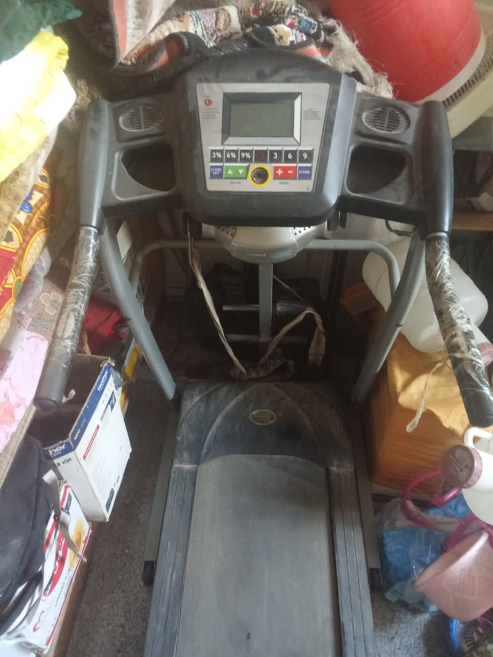 سلام عليكم جهاز رياضه
+جهاز تنحيف بطن 
+ركض نضام جكات اعلئ واسفل 
+ امبي ثري تحكمات 
+ شفتات لعب بطن او شناو 
مكاني الحله ***********

