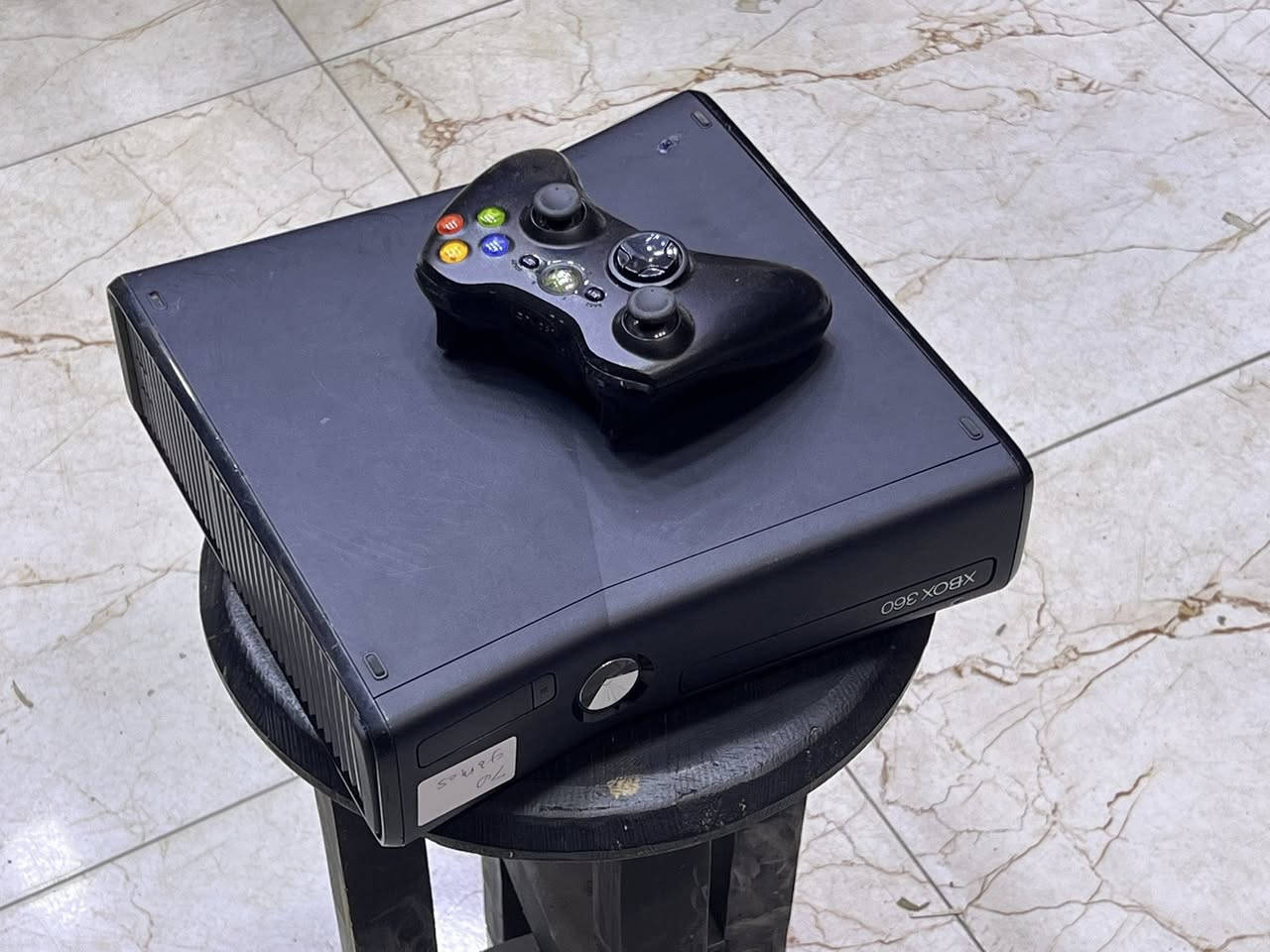 اسعار اليوم 
Xbox 360 (110-130)
One fat (110-140)
One 500/1tb (150-180)
Series x (680-720)
Ps4 fat jailbreak (250-300)
Ps4 slim jailbreak (310)
Ps4 pro jailbreak (350)
المهكر يجي كامل ملحقات ونظافة مع تنزيل الالعاب حسب الطلب
كل الاجهزة تجي ضمان حقيقي عالوصل
توصيل لكل محافظات موجود الطلب يصلك خلال يومين او يوم حسب
عنواني دهوك 
للحجز والاستفسار 
***********
