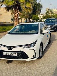 كورلا هايبرد 2025 بيها ملاحظات بسيطة السعر 140 وبيها مجال مكان سياره ب...