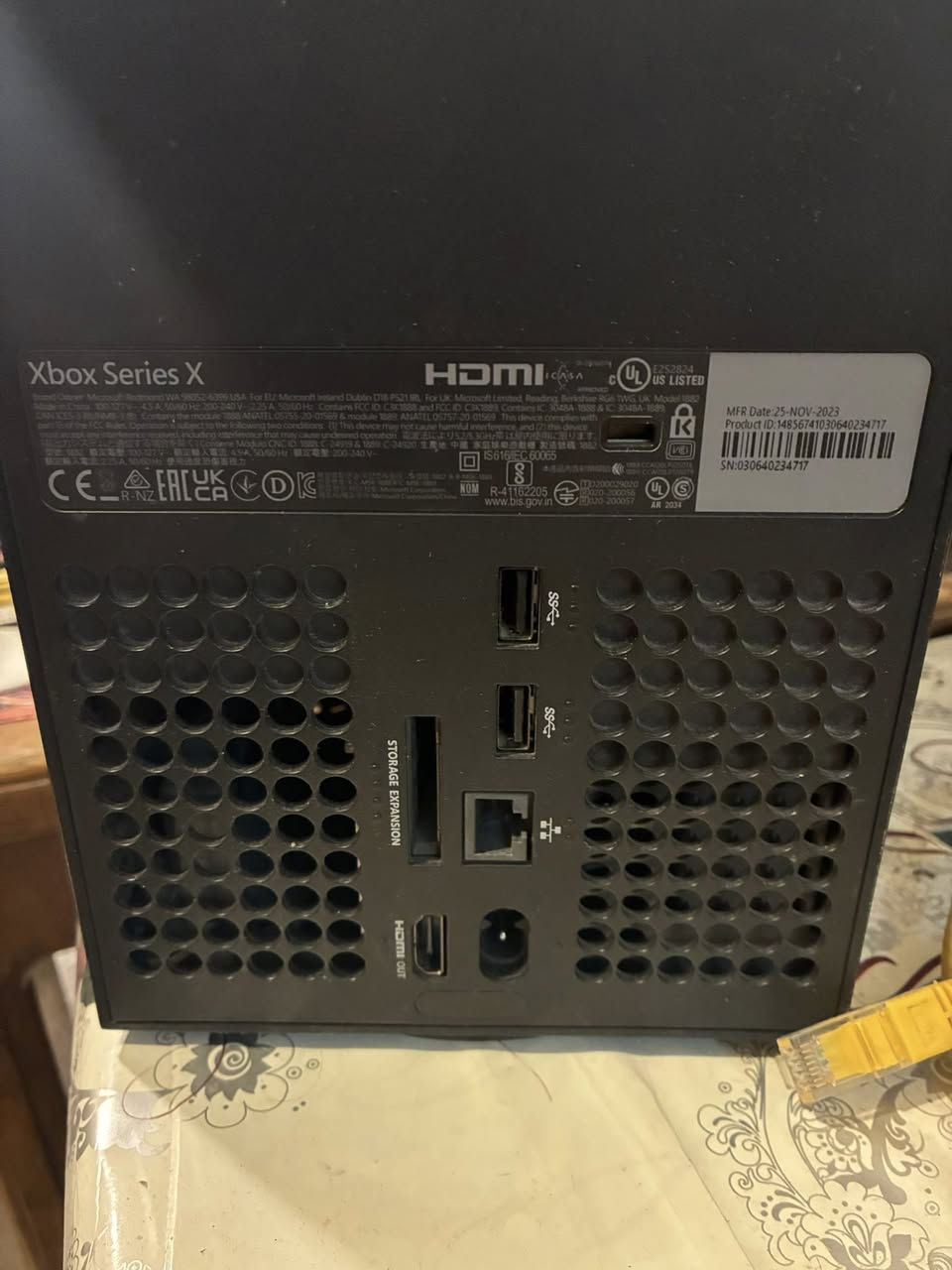 السلام عليكم  xbox series X  للبيع نظيف كلش اي شخط مابي استعمال قليل كلش لان ما اعرف العب بالجوستك 
كامل كل ماحقاته ما عدى اليده هيه مال جهاز series s البيضه 
سعره قفل 550 الف 
***********
