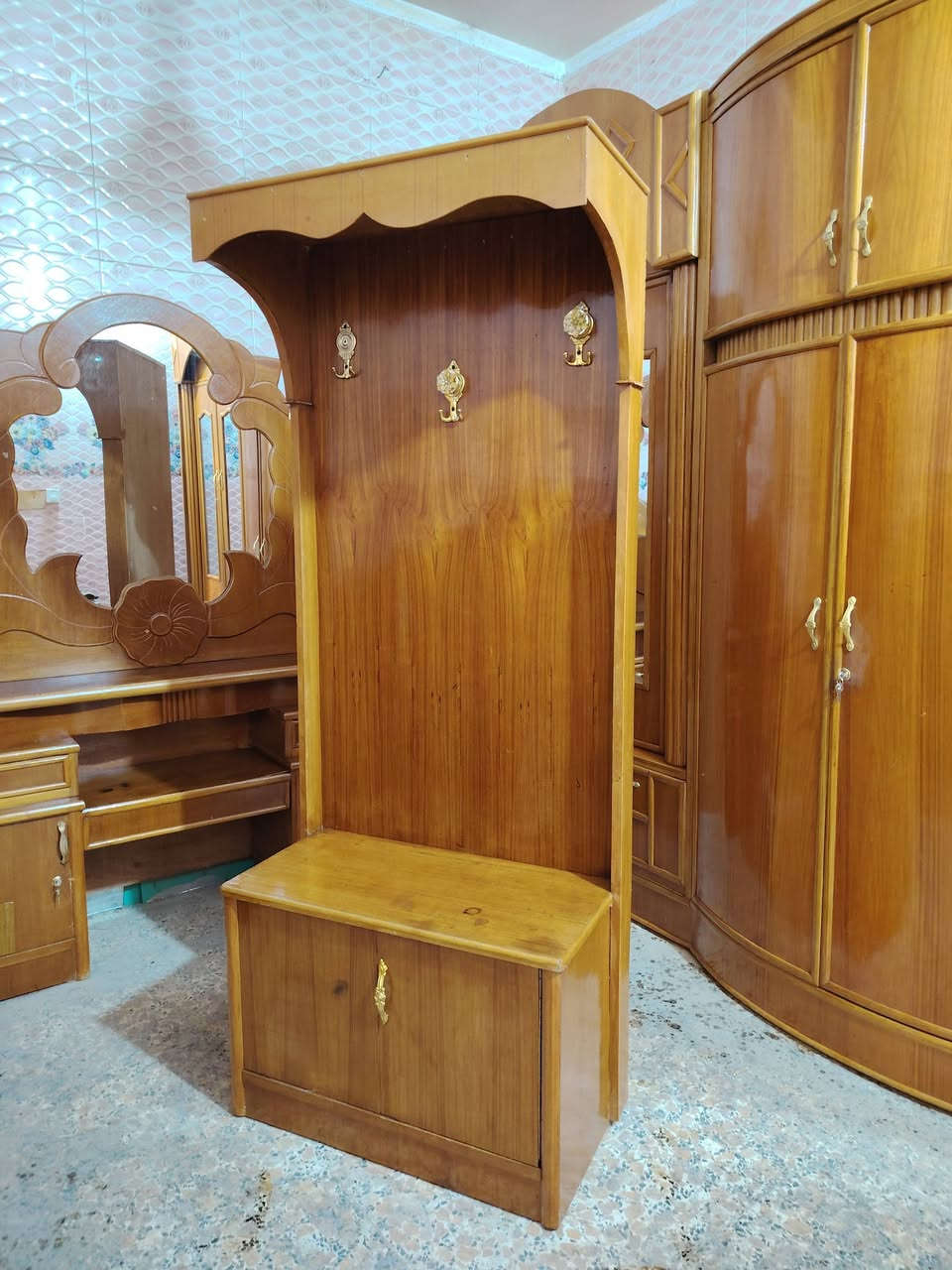 غرفه مستخدمه تزكام صاج 6باب طابقين نضافه فول مديل حديث سعر 950 معرض ابو عقيل ميسان حي رساله شارع ماطور قرب صيدليه حازم ***********((نتشري جميع الغرف))
