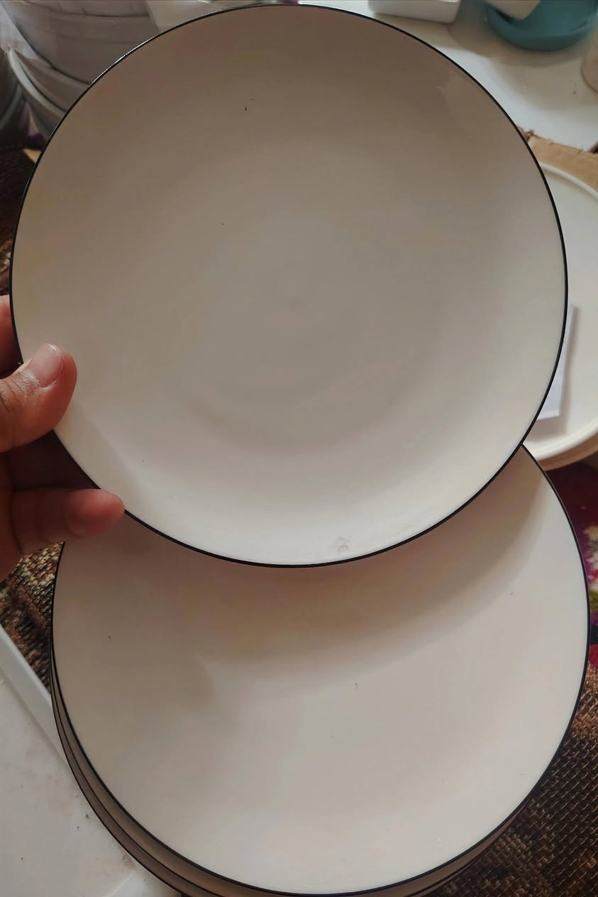 #تنزيلات_العيد
12 صحن سياحي  بسعر 5 الف فقط ... 🥰
متوصيل كل محافظات العراق 
للحجز مراسلة الصفحة


**إذا كنت صاحب هذا الإعلان وتريد حذفه لأي سبب، رجاءا أرسل رسالة إلى الدعم الفني**