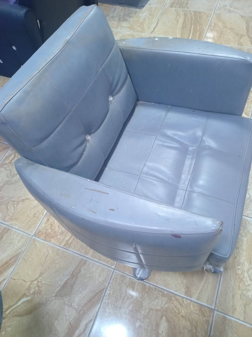 مرحبا 
للبيع ...


**إذا كنت صاحب هذا الإعلان وتريد حذفه لأي سبب، رجاءا أرسل رسالة إلى الدعم الفني**