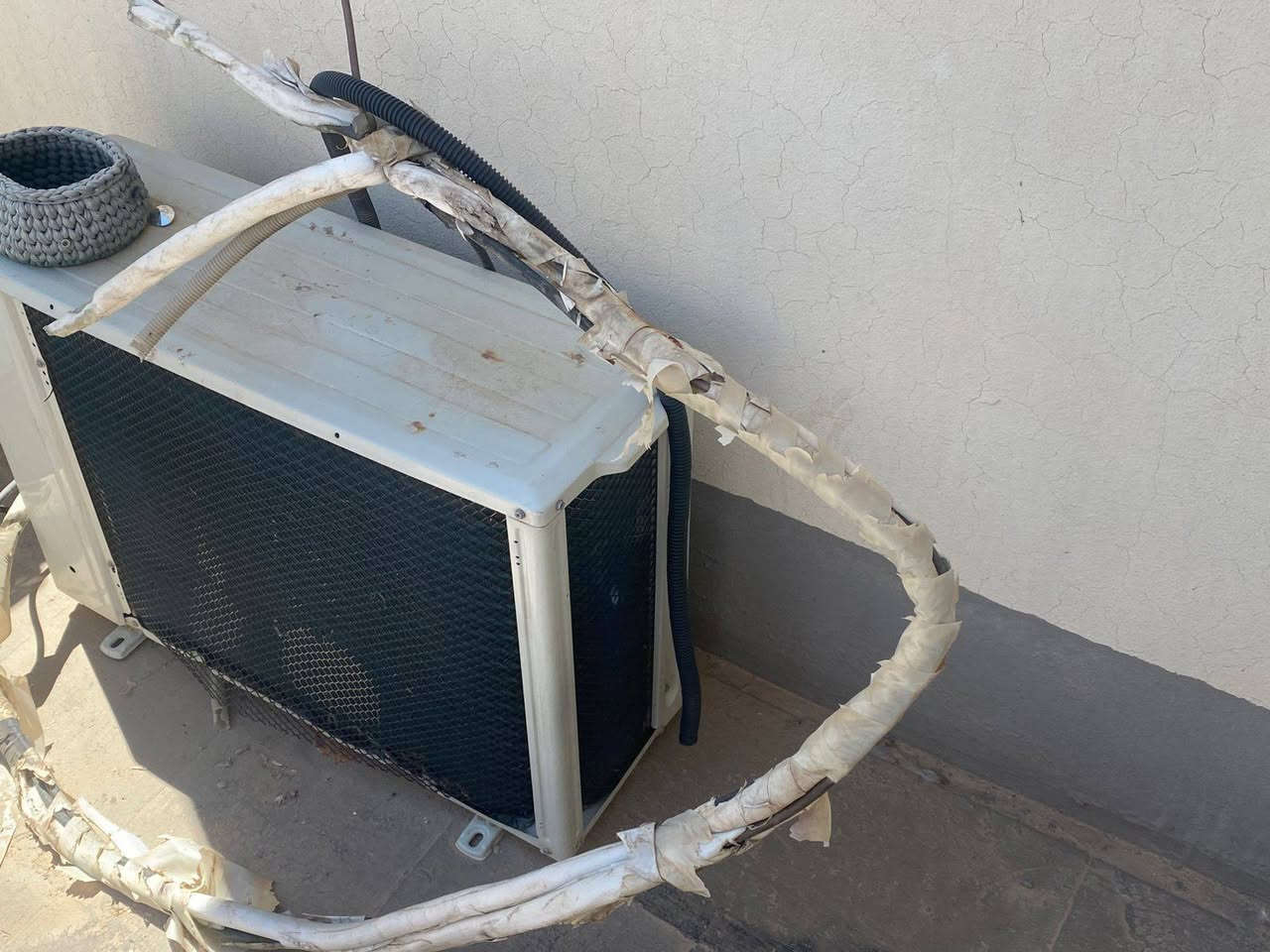 سبلت جنرال عدد ٢
الاول ثنين طن شغال بارد ثلج
الثاني طن واحد يحتاج غاز
*********** واتساب أربيل, العراق
