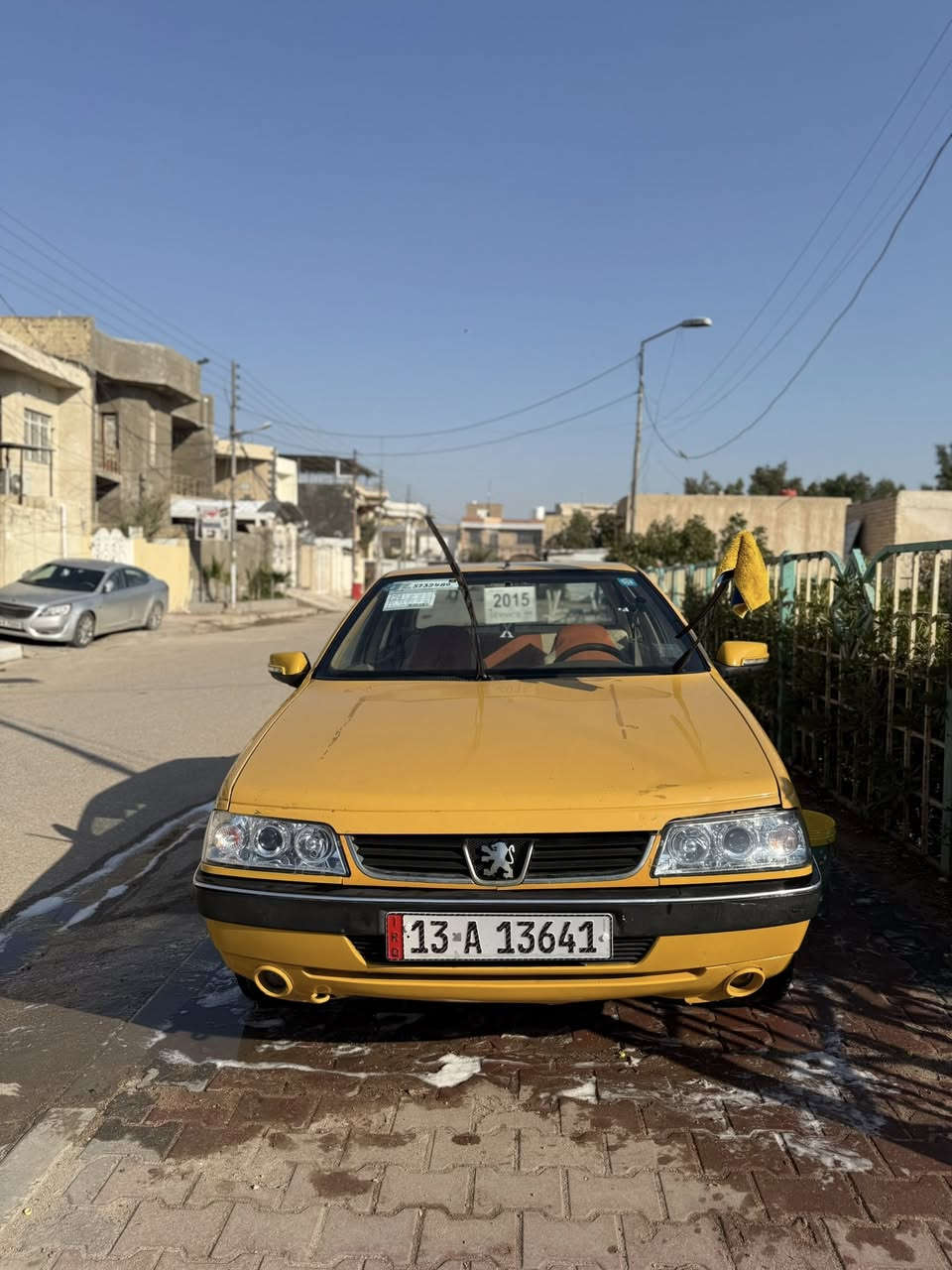 السلام عليكم بيجو 405  موديل 2015 كفاله عامه فقط دوس وهلالات فقط معمرات مكان السياره العماره ***********
