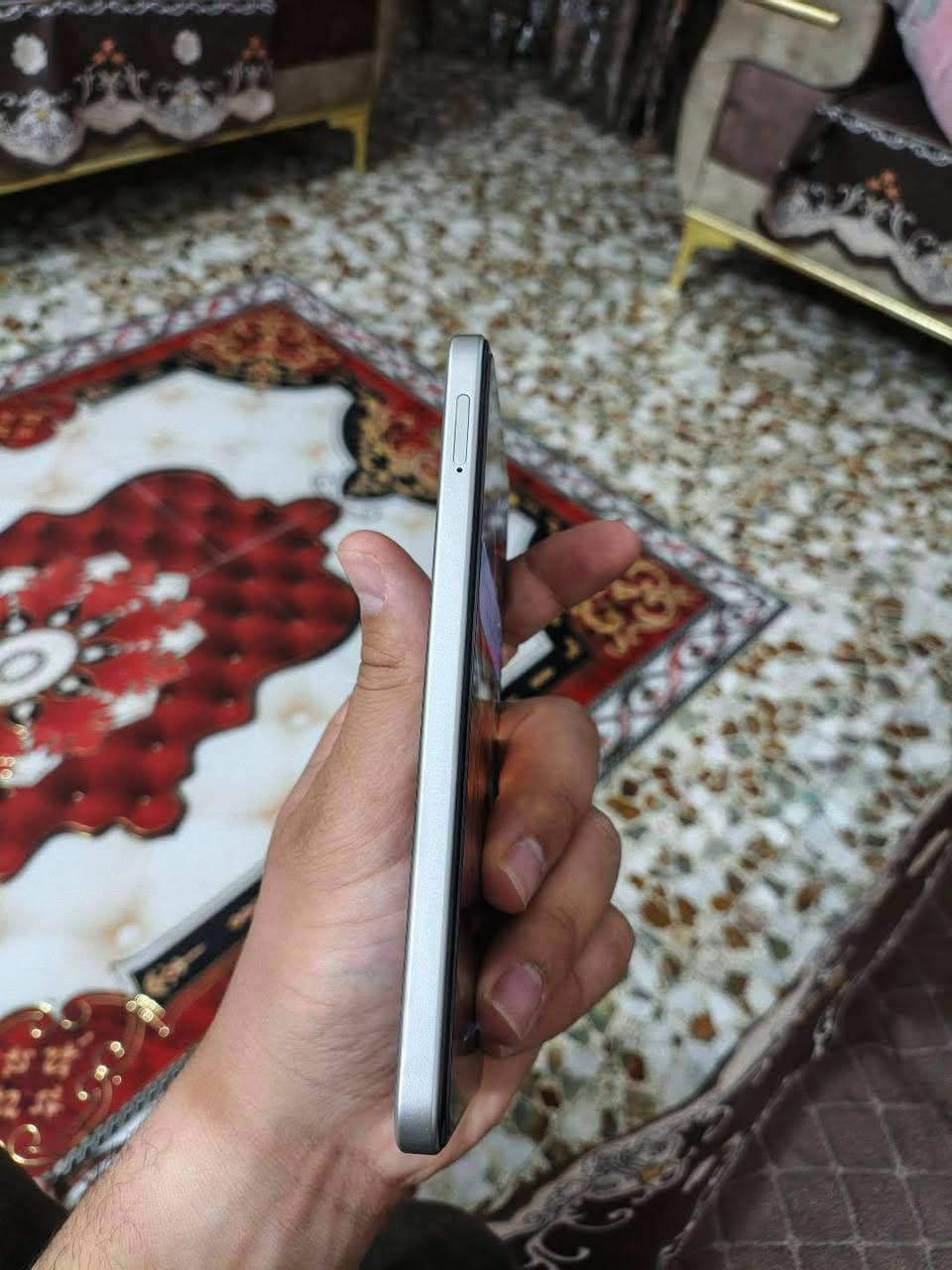 جهاز G بدون كاميرات جهاز راقي وقديد ذاكره ٢٥٦ معالج ١٨ ستخدام قليل كلش ***********
سعره ١٥٠ الف
