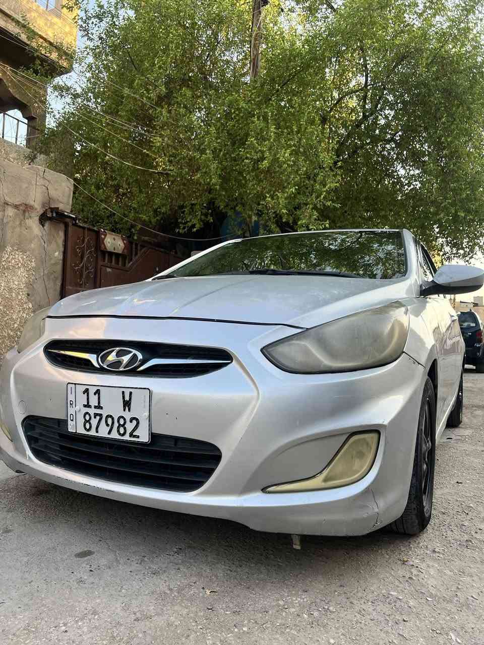 السلام عليكم
اكسنت 2014 وارد أمريكي
السياره مثل ما موضح كدامكم طخات بسيطه ومصبوغه احزام للجماليه الداخل مكفول ليبل واحد
تخم تاير جديد
سنويه بأسمي تحويل ثاني يوم
السياره خير من الله محرك وكير مكفولات
مكان السياره بغداد الدوره 
السعر 84 ورقه
 الهاتف /***********
