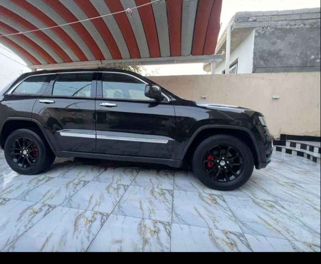 السلام عليكم البيع جيب الاريدو مديل 12 محدث بجم 20 سياره جديده مكفوله كفاله بيه فقط بنيد التحديث وفتح براغي ال أبواب سونار مرفق بلمنشور رقم بغداد تحول مباشر السعر 155 وبيه مجال ماشيه 166 سياره جديده بمعنئ الكلمه حداده 75 بالميه المكان السماوة الرميثه غير متوجده على فيس رقم الهاتف ***********
