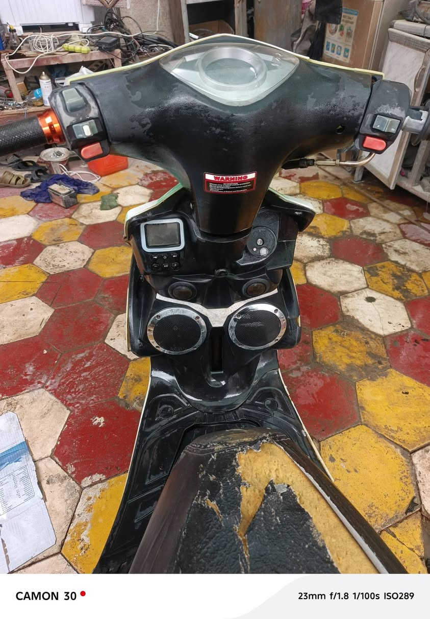 سلام عليكم دراجة ماكس للبيع السعر ٢٠٠ اوبي مجال سلف شغال بس الهندر عاطل والمحرك بي بخار بس ما ينقص غير متواجد عل فيس رقمي ***********
