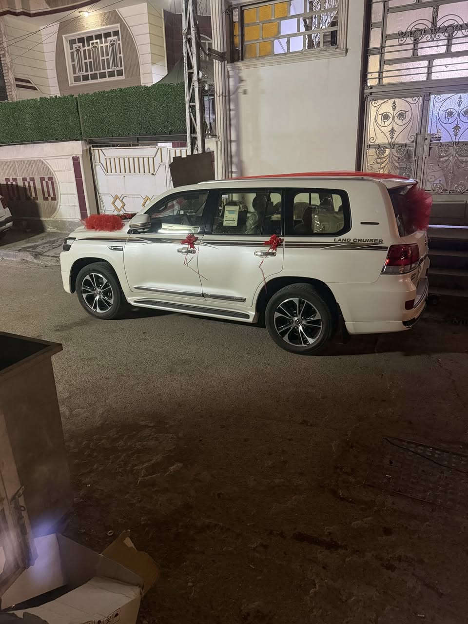 السلام عليكم لاندكروز للبيع ساز موديل ٢٠٢١ رقم بغداد كفاله عامه من الشخط ماشيه ٦٨ الف حقيقي  اربع كامرات شاشه ام الدعاء دشبول ليزي لكزز تخم تاير دنلوب جواها جاهزه متصرف عليها ربع دينار ترهم مراوس سورنتو ٢٠٢٥ مكفول وكون مماشيه هواي وشرط رقم بغداد لسعر التواصل ع الرقم *********** موقع السياره بغداد المشتل او النهضه قرب الكرينات 🫡
