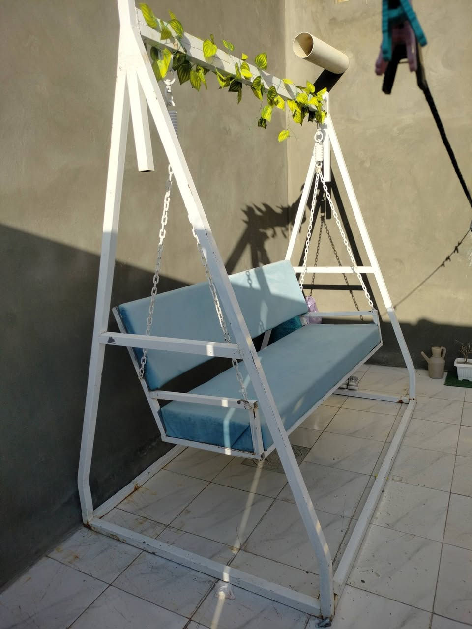 مرجيحة للبيع
السعر 150 وبيهه مجال 
للاستفسار الاتصال على الرقم 
***********
