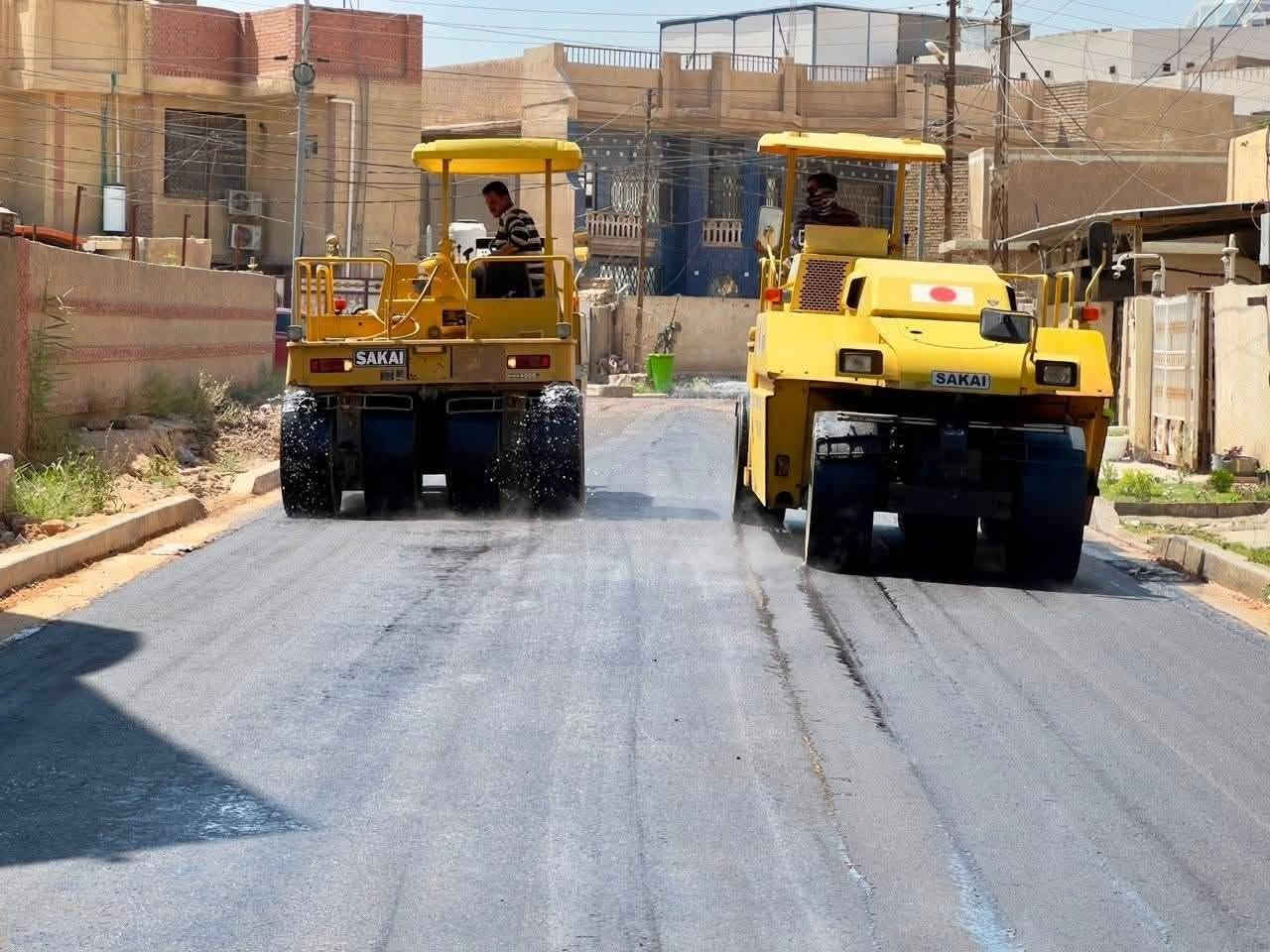 تواصل أعمال إكساء حي المحاربين ضمن مشروع مجاري أيمن شارع 60، بطول 450م بعد إنجاز البنى التحتية.  
بمتابعة مكتب المحافظ علي تركي. #بابل_تخدمكم


**إذا كنت صاحب هذا الإعلان وتريد حذفه لأي سبب، رجاءا أرسل رسالة إلى الدعم الفني**