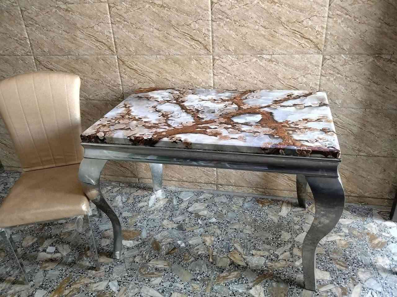غراض للبيع  جديده تخم تركي من هوم سنتر مخزن 7 مقاعد ميز طعام مرمر اصلي براد جديد طبلات زان وطبله وسطيه مع ميز بلازما صاجي غساله ايلجي اصليه اخت جديده مكاني بغداد مدينة الصدر اكو توصيل ع فحص تاخذ رقمي واتساب ***********
