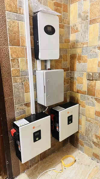 الغيث سولر للطاقة الشمسيه تجهيز وتنصيب 
⚡ اختار منظومتك الشمسية بذكاء… واحصل على أفضل قيمة مقابل السعر! ⚡
في الغيث سولر نوفر لك جميع أنواع المنظومات، وبشكل يناسب ميزانيتك واحتياجك الحقيقي:

🔹 
منظومات ذات التصميم الجيد (High Quality Design)

✔ توزيع صحيح للأحمال
✔ كابلات أصلية + حماية كاملة
✔ استمرارية عالية بالأداء
✔ ضمان وصيانة دورية
👉 مناسبة للبيوت والمحلات الراغبين بالاعتمادية العالية والطاقة المستقرة.

🔹 
المودات الجيدة (High Efficiency Panels)

✔ ألواح ذات كفاءة مرتفعة
✔ إنتاج أعلى للطاقة
✔ عمر طويل وتحمل لدرجات الحرارة
👉 مثالية لمن يريد أفضل إنتاج ممكن من المنظومة.

🔹 
المنظومات الاقتصادية (Low Budget Systems)

✔ أسعار مناسبة للجميع
✔ أداء جيد للأحمال الأساسية
✔ حلول مثالية للبيوت الصغيرة أو الاستخدام المحدود
👉 تضمن لك الإنارة وتشغيل الأساسيات بأقل تكلفة.

✨ ليش تختار الغيث سولر؟

🔧 تنصيب مهني
🔌 معدات مضمونة
🛠 متابعة وصيانة
💰 أسعار مناسبة وعروض مستمرة

📞 للاستفسار أو الحجز:
***********
📍 بعقوبة – منطقة شفته

🌞 الغيث سولر… طاقة تدوم، وثقة تزيد. 🌞
