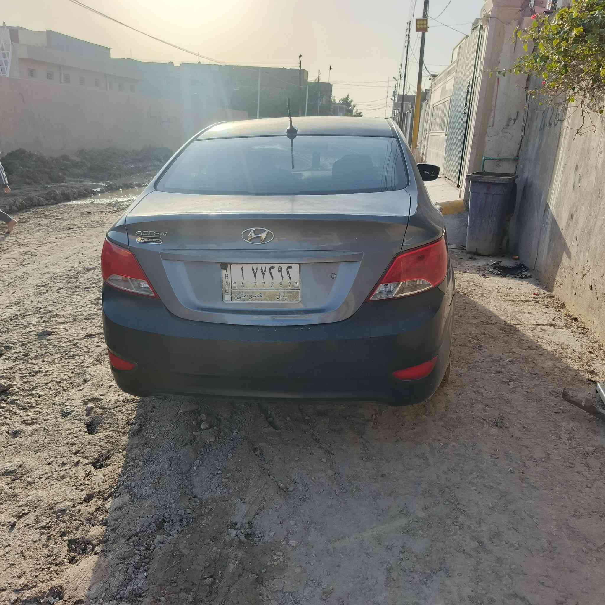 سلام عليكم سياره اكسنت 2016 سعر 77 سياره بالحله حي العسكري شارع ٨٠ محرك 1600 السياره بابل رقم التليفون ***********
