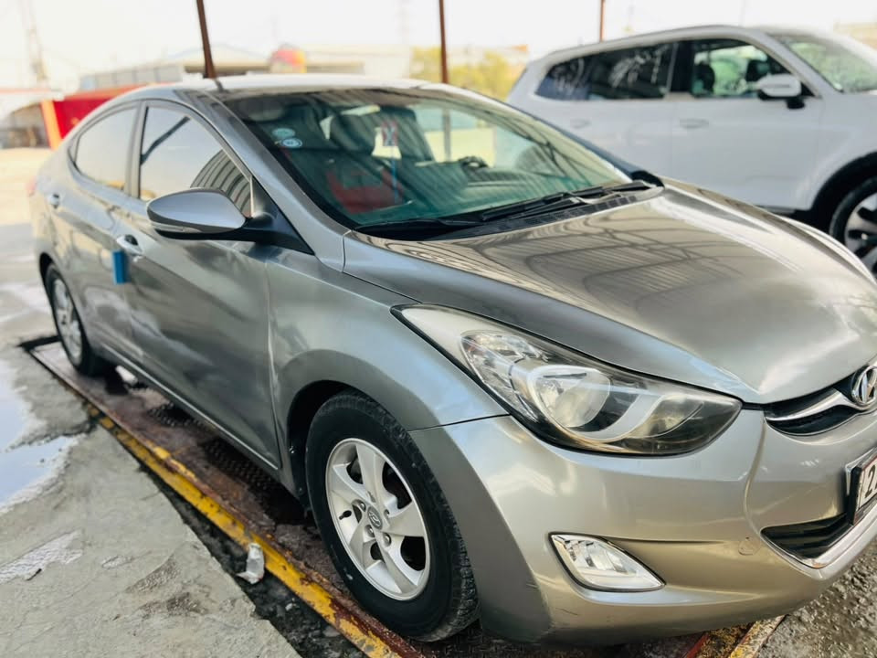 سلام عليكم النترا 14مضلع ادوات كارتون كصه جنطه 
مكينه 1800
كير ومكينه كفاله 
حداديه 100
سياره متوم اربيل الانكليزي طبق الأصل 
السعر 41وبيها مجال مكاني ناصريه الشطره شراي تصل 
***********

