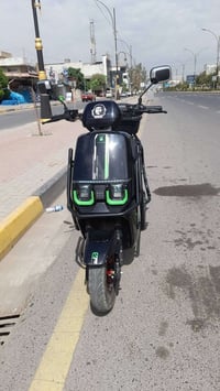 دراجة شحن للبيع ( مستخدمة شهرين تقريبا)  مامبدل بيها اي شي ولا مفتوحة....