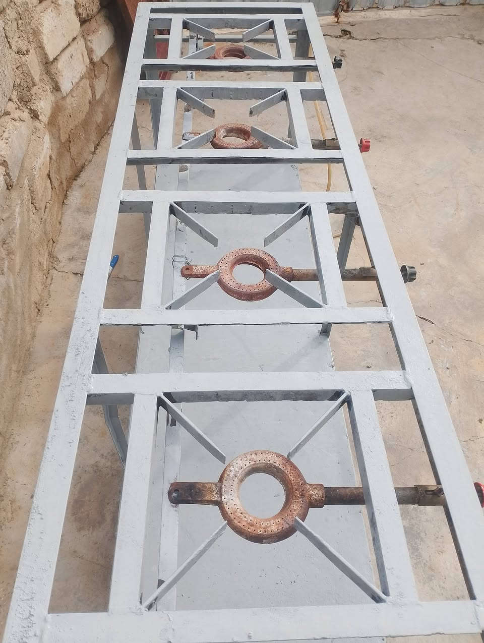 مشعل شقال 4اعيون كامل ما بي اي شي سعر 150 بي مجال العنوان النبي يونس ***********
