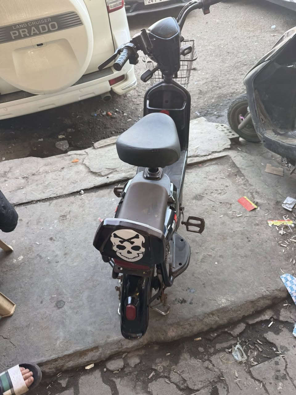 دراجه شحن مال جاهل اخذناها الها وميعرفلها صارلنه شعر متروكه شغاله اي نقص مابيها سعرها من الاخير ٢٢٥ الف 
بغداد الكفاح ***********
