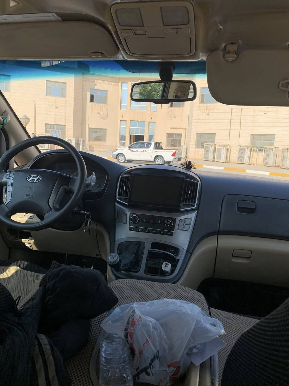 السلام عليكم ستاركس موديل 2016مفتوح بيه صبغ سياره جديد شكل جديد سعر 182 هاتف *********** مصفره من كلشي
