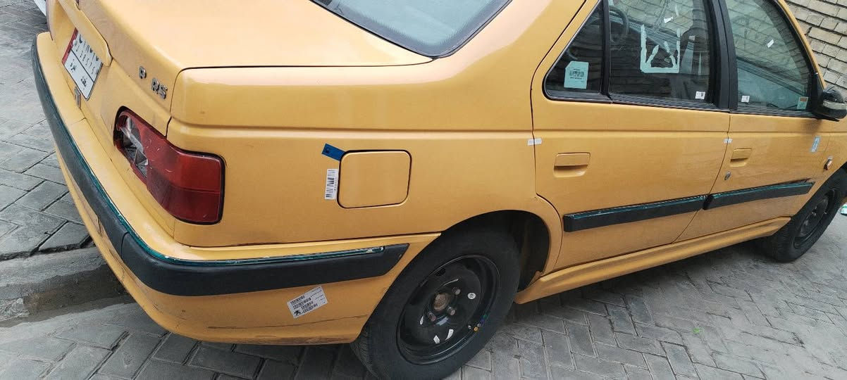 السلام عليكم بيجو بارص موديل 15 امبدل بنيد طاير  مكينه بيها خيط تبخير بيها نواقص واضحه بلصور السعر 40    مكان بغداد ام الكبر التصال ***********
