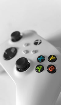 يد Xbox One • أصلية • بعقوبة