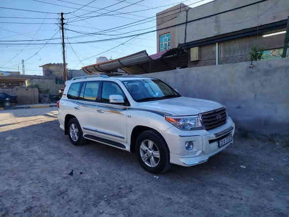 السلام عليكم
لاندكروز 2013 بريم 
5700 /VXR 
فول مواصفات
مكفوله كفاله عامه 
السيارة جديدة 
 مسويله ادامه كاملة 
تخم تاير جديد 
باقي التفاصيل بالصور 
السعر 43
اي ستفسار اتصل
***********
*********** بغداد
