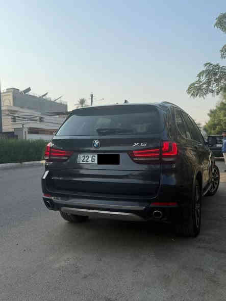 السلام عليكم
‏ BMW  X5
2017. وارد امريكي حادثهه بنيد فقط  بدون دواخل بدون أي شي حتى الراديترات بلاديه
كفاله حتى من البارد
محرك كير كفاله  6 سلندر
ماشيه فقط.  43 الف  مايل فقط
بدون اي نقص جديده جدا
المواصفات : 6 سلندر 
 بانوراما
 / نظام ملاحة 
/ بصمة 
/ داخل جلد
 / بصمة 
/ كراسي امامية كهرباء وخزن ميموري /
 / جنطة كهرباء /
 لايت LED 
/ ٤ انظمة قيادة 
/ هند بريك دكمة 
/ ٣ قطع تبريد مركزي 
/ اوتو هولد 
/ حساس امامي خلفي
 / مانع انحدار 
/ مانع انزلاق 
/ ماوس تحكم بالشاشة 
/  خمس كامرات محيطيه
/ اطفاء ذاتي 
/ داخل صاج 
/ مري شفط 
/ شفتات سرعة 
/ تحكم ستيرن كهرباء 
رقم اربيل الدولي بأسمي شخصيا
مكاني بغداد الأعظمية 
السعر  250 وبيها مجال للشراي كلشي اكو بالسوك حسب النظافه والجداده
للتواصل والاستفسار  اتصال او واتساب فقط
***********
