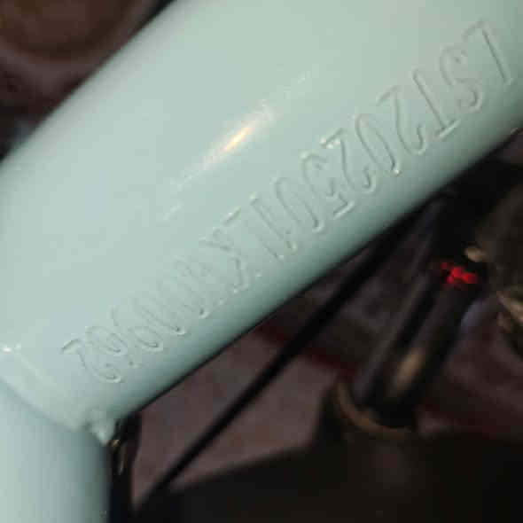 دراجة شحن حجم 14 بطارية 15 انبير دراجة  نضيفة كلش السعر 250 قفل مكان التومة الصالحية رقم واتساب ***********
