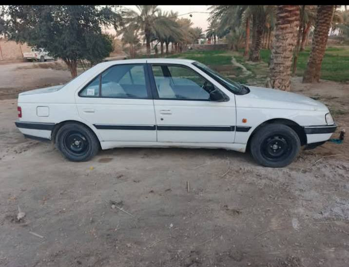 بيجو 405 موديل 2012 مكفولة سعرها 40 وبيها مجال مكاني طويريج ***********
