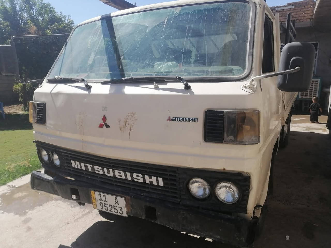 للبيع سياره مسيتوبيشي
رقم بغداد انكليزي رقم جديد بسمي 
تحويل مباشر
سياره جاهزه تخم تاير
كير ومحرك واكسل خير من الله
محرك بانزين 
سياره معمره جديد كلها شغاله من الدعاميه للدعاميه
موديل 1985
السعر 40 وبيها مجال 
العنوان صلاح الدين بلد
الهاتف ***********
الهاتف ***********
