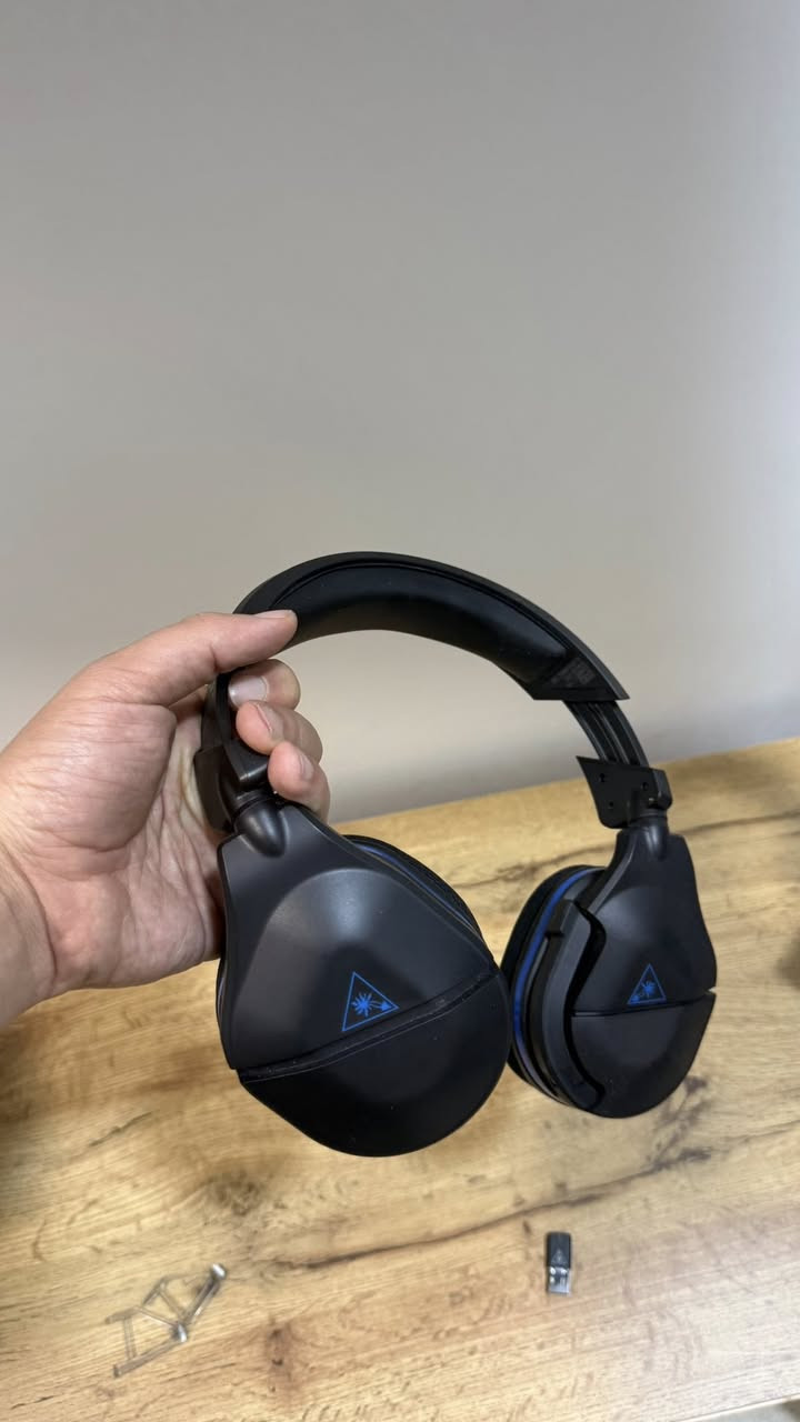 بلي 5 سلم    650 الف
قاعدة البلي  25 الف
السماعة 80 الف
يدة اصليه سودة 50 الف
الاقراص شلع كلهن ب 100 الف
الاسعار بيهن مجال كلش بسيط ابيعهن شلع
⚫️🔴موجودة كل الملحكقات الباكيتات والوايرات كل الاجهزة✅ 
🔴⚫️الاجهزة كلش كلش نظيفة شخط مابيهن ومامستخدمات شي كلش بسيط 100 % ✅
بغداد *********** واتساب و رصيد 
مامتواجد علفيس ⚠️
