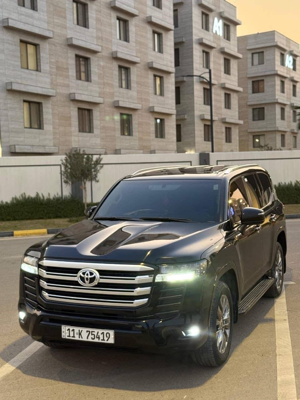 السلام عليكم لاندكروز ٢٠٢٢ ساز اصل 
مكينه 4000 تنفس طبيعي ماشيه ٥٥ الف حقيقي 
مغلفه PPf من الصفر كفاله عامه من كلشي سونار المندلاوي ويه الصور لا شخط ولا بارد ولا رصعه جديده جداً 
عارضها ٦٤٠ وبيها مجال مكاني بغداد حي القاهره 
للاستفسار ***********
