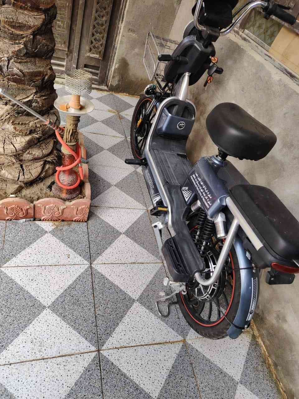دراجه شحن جديده  زيرو مديل 25 البطاريت هابطه   العنوان الحر رقم الهاتف ***********6
