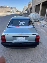 اوميكا • محرك 2000 • اوتوماتيك