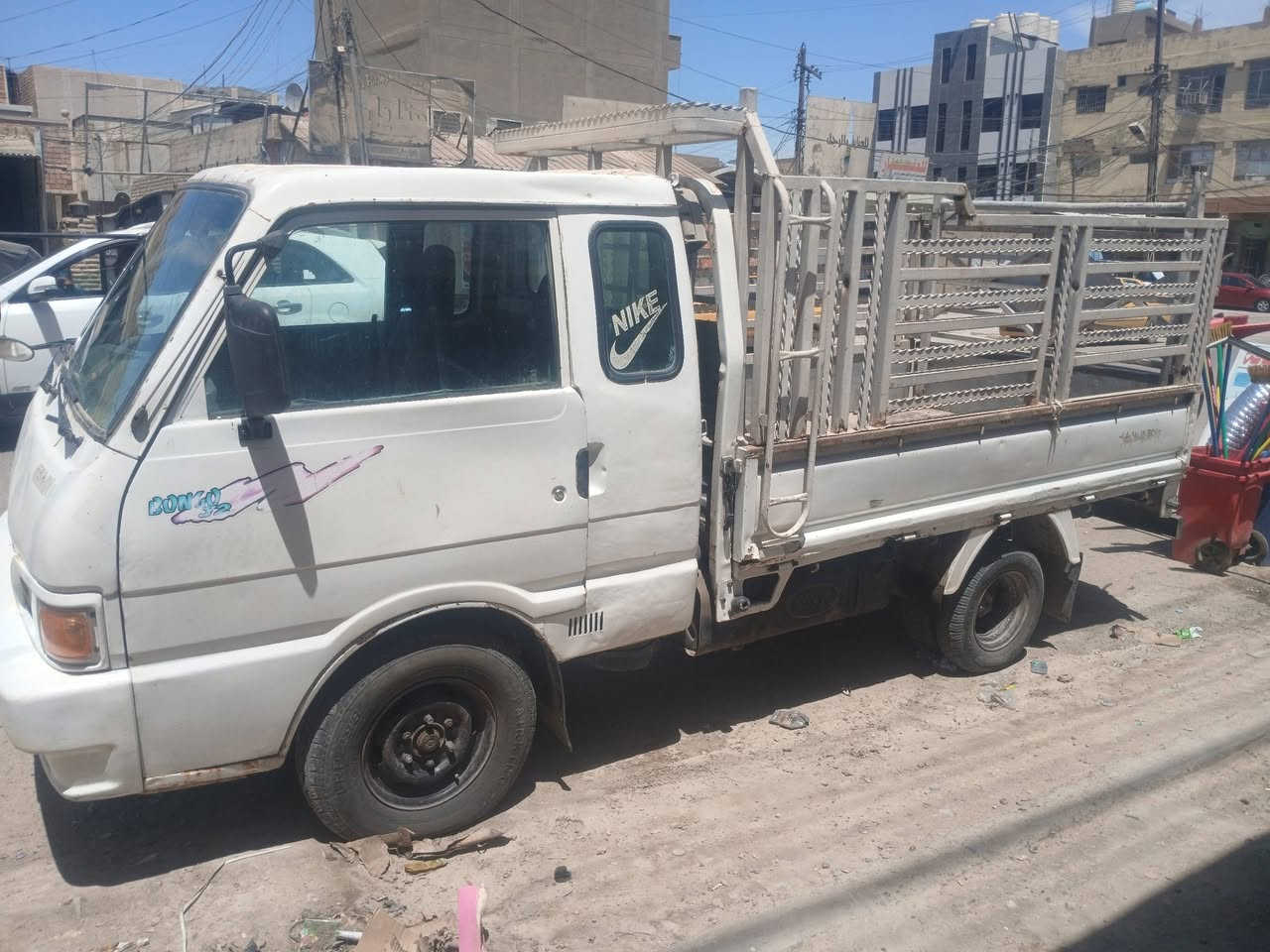 كيا بنكو 1996 قمارة وربع 6 جناكيل كير ومكينة وتخم تاير خير من ألله رقم بغداد دولي بأسمي تحويل ثاني يوم السعر 48 وبيها مجال العنوان بغداد الجديدة للأتصال ***********
